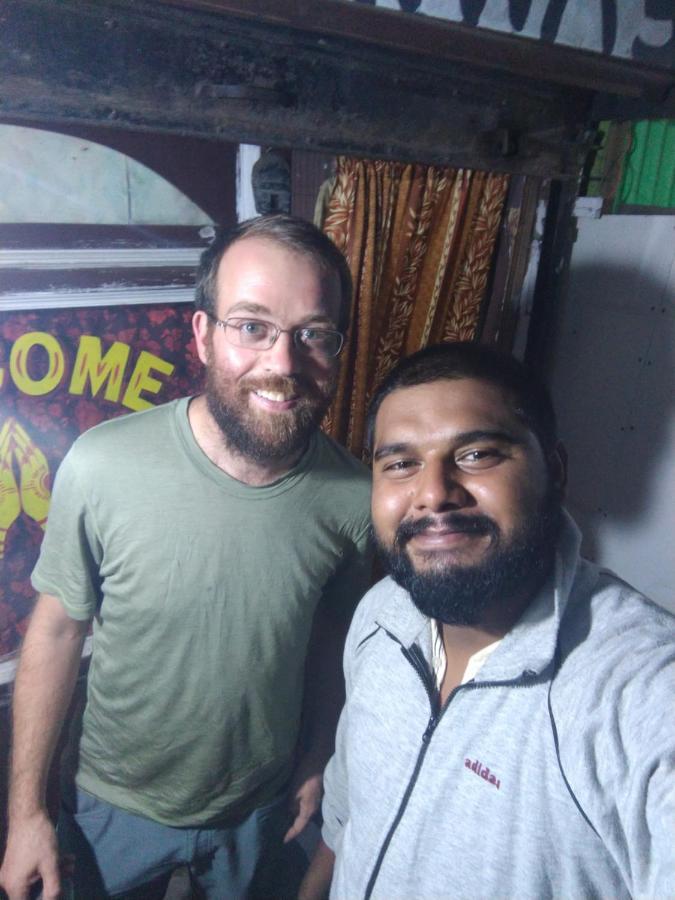 Atathi Niwas Guest House For Backpackers And Travellers シリグリ エクステリア 写真