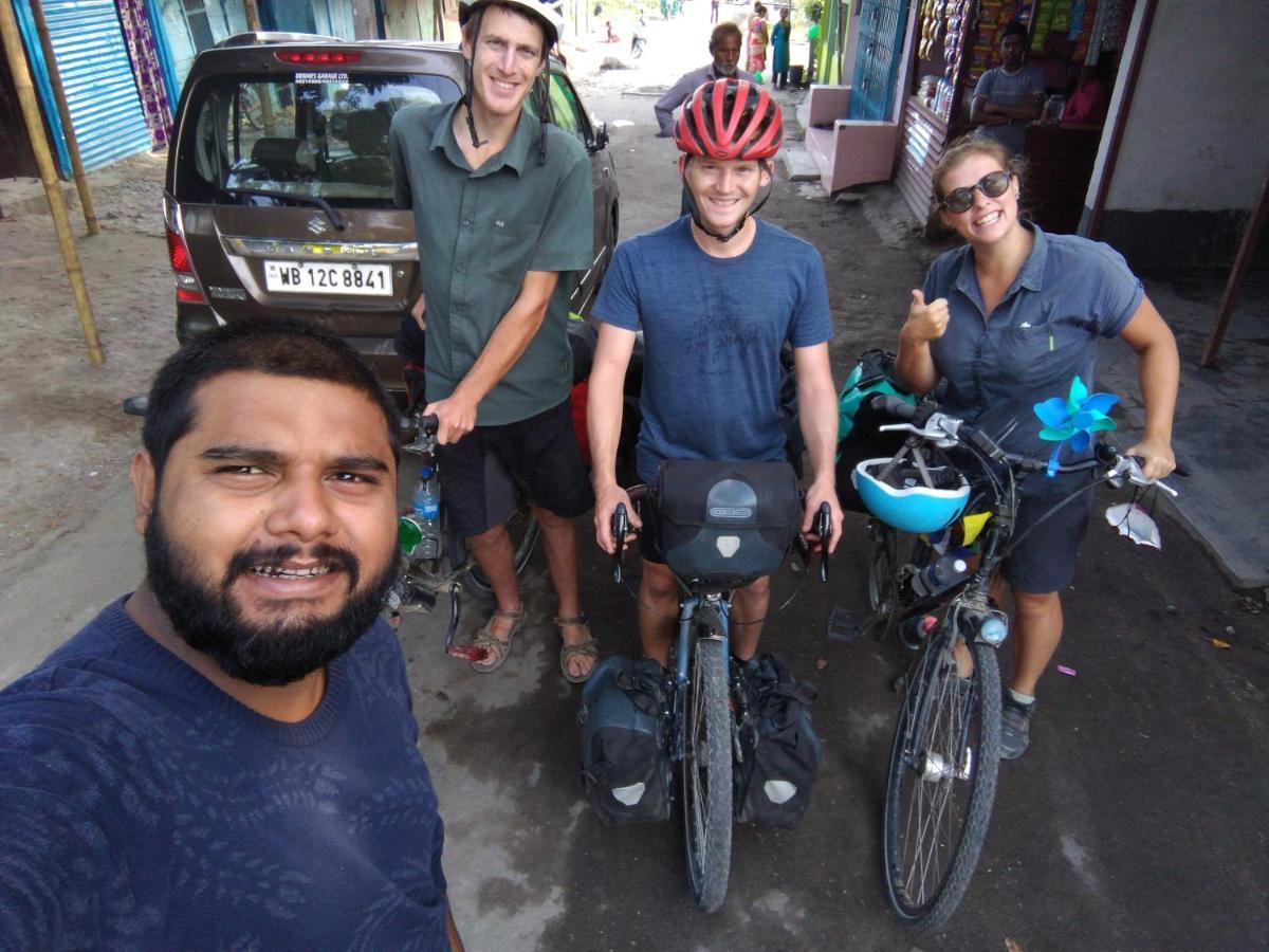 Atathi Niwas Guest House For Backpackers And Travellers シリグリ エクステリア 写真