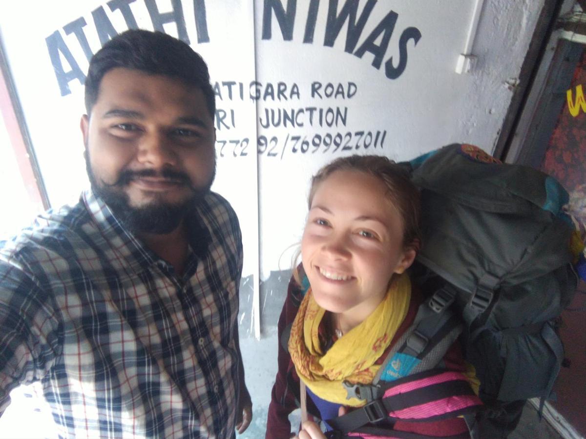 Atathi Niwas Guest House For Backpackers And Travellers シリグリ エクステリア 写真